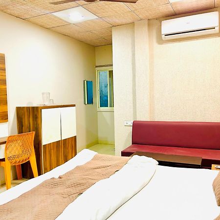 Jagtara Residency Hotel Indore Exterior photo