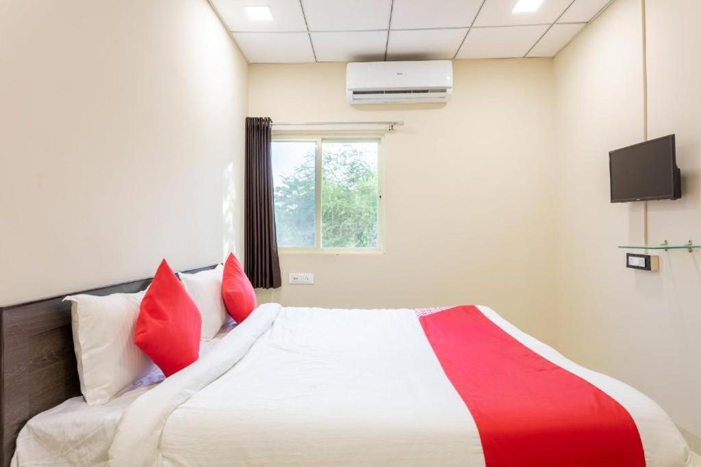 Jagtara Residency Hotel Indore Exterior photo