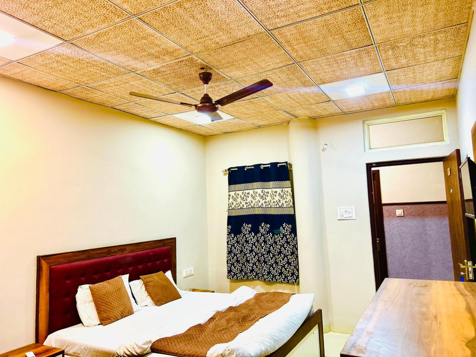 Jagtara Residency Hotel Indore Exterior photo